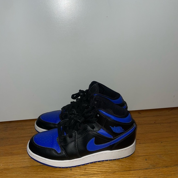 Blue Air jordan 1s - Picture 3 of 5